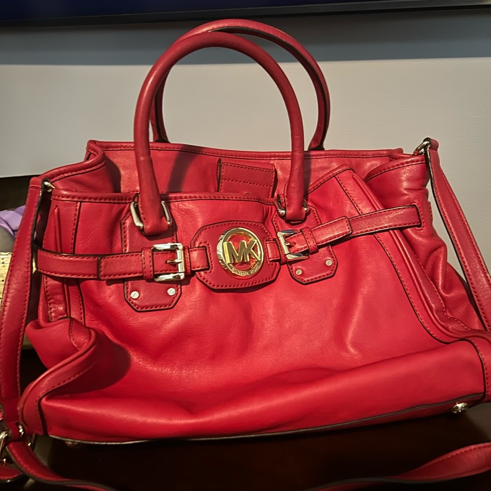 Michael Kors Meidum
Satchel